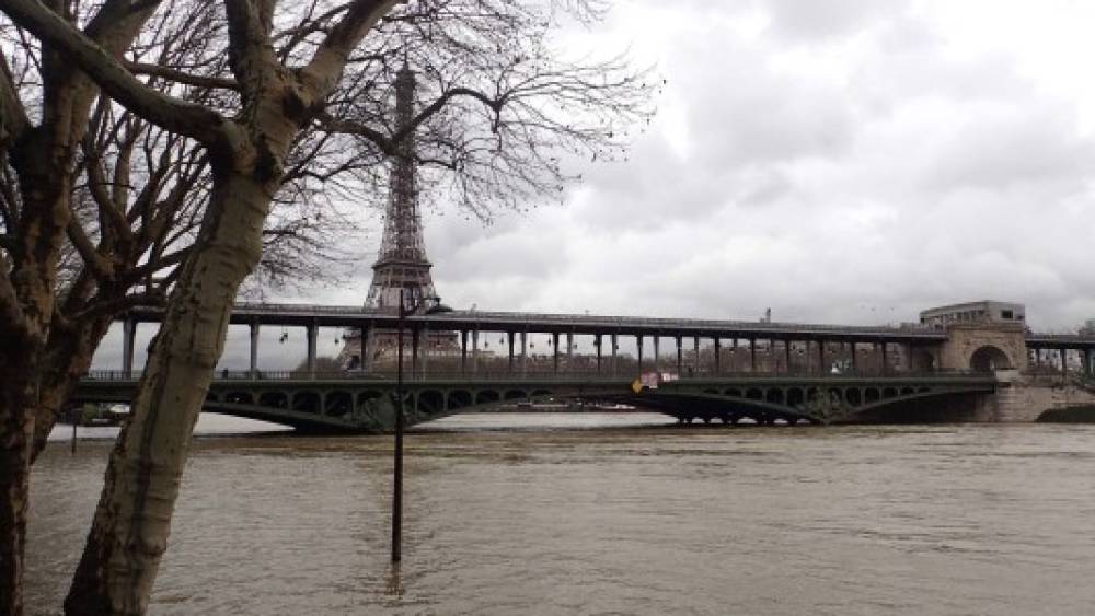 « Fine Art et inondations » : une lecture géographique du risque à Paris