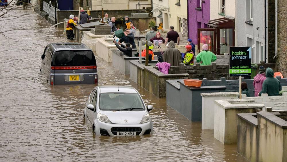 L’assurance aux frontières de l’assurabilité et de la responsabilité