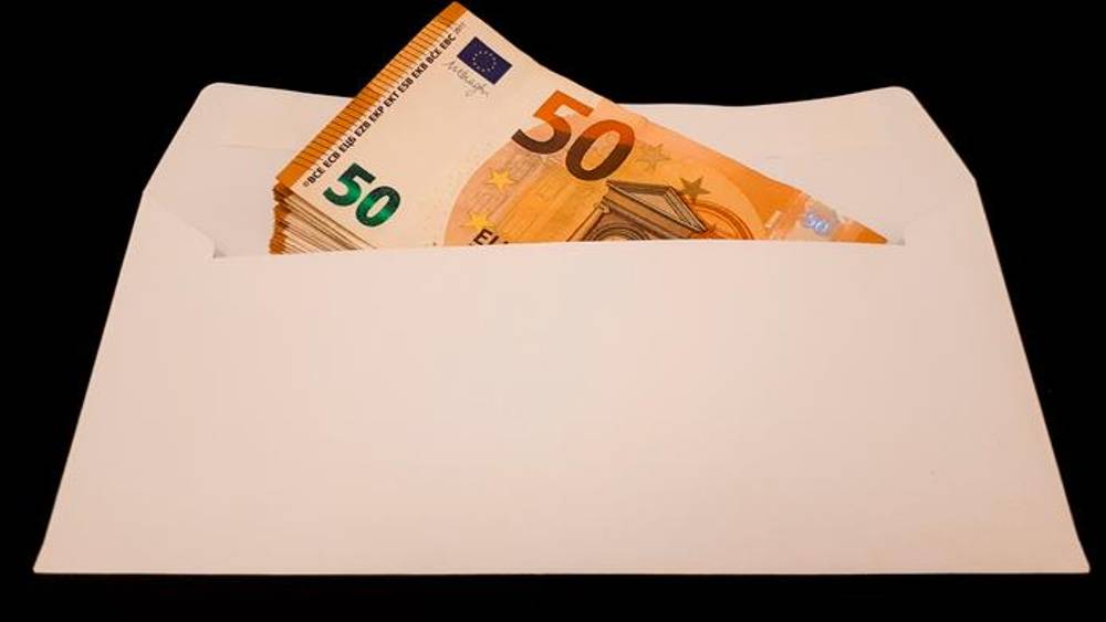 Blanchiment par dépôt de fonds sur un compte