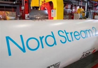 “Au-delà de la suspension du projet Nordstream 2, (...) réduire la dépendance au gaz russe nécessitera (...) d’investir dans des infrastructures [afin] de traiter un flux accru de gaz naturel liquéfié.”