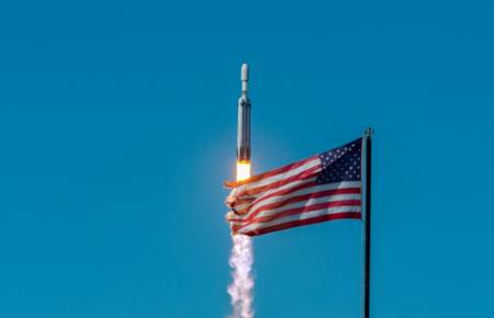 Elon Musk promet une action SpaceX à chaque enfant américain